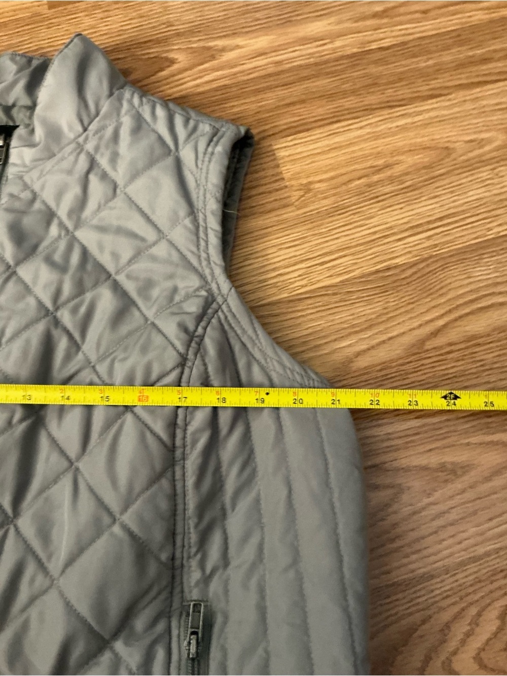 Relativity Light Gray Quilted Puffer Vest Size 2X - Picture 5 of 6